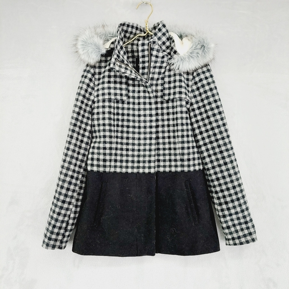 Celebrity Pink Faux Fur Detachable Hood Winter Coat Z16